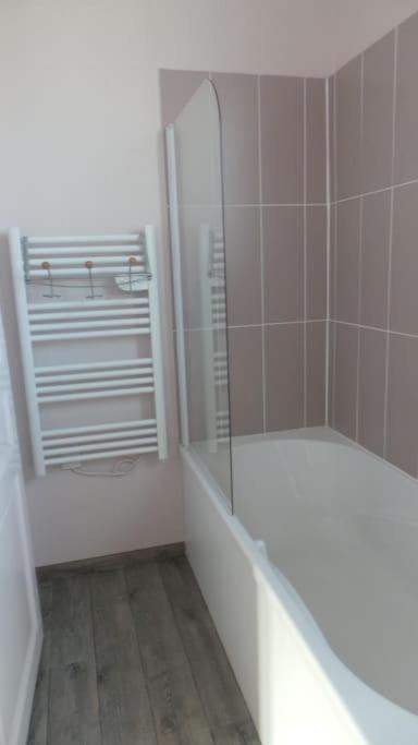Maison 4 Chambres 12 Pers A 2,8Km Du Circuit Et Proche Bouleries Jump 르망 외부 사진